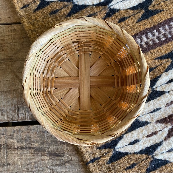 Small Vintage Wicker Woven Flat Basket